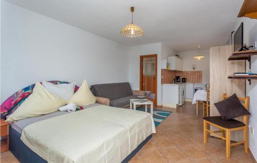 Sveti Vid-Miholjice House | Gorgeous Home In Sveti Vid-Miholjice