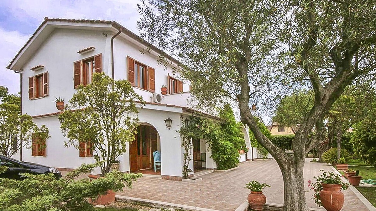 Tor San Lorenzo House | Gorgeous home in Ardea with WiFi