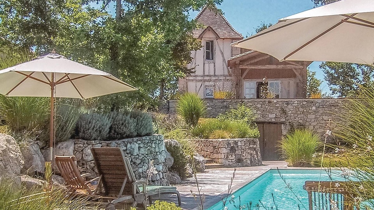 Beauville House | Gorgeous home in Beauville