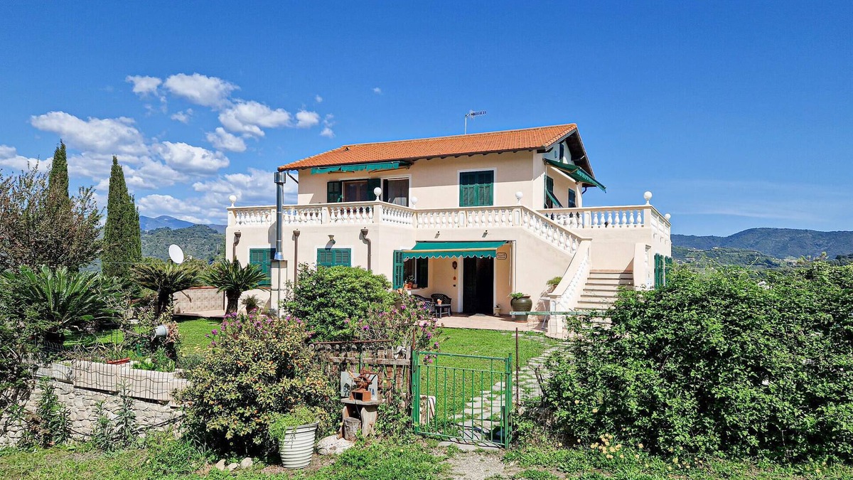 Camporosso House | Gorgeous home in Camporosso
