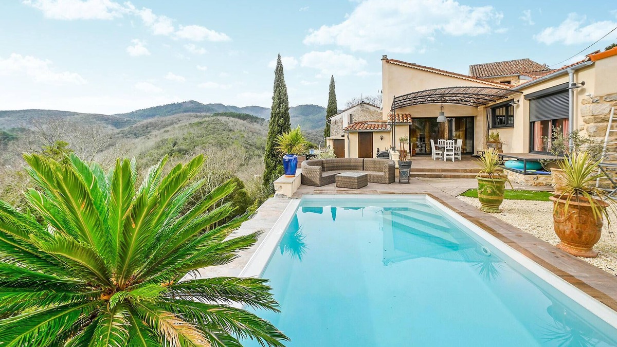 Cendras House | Gorgeous home in Cendras with WiFi
