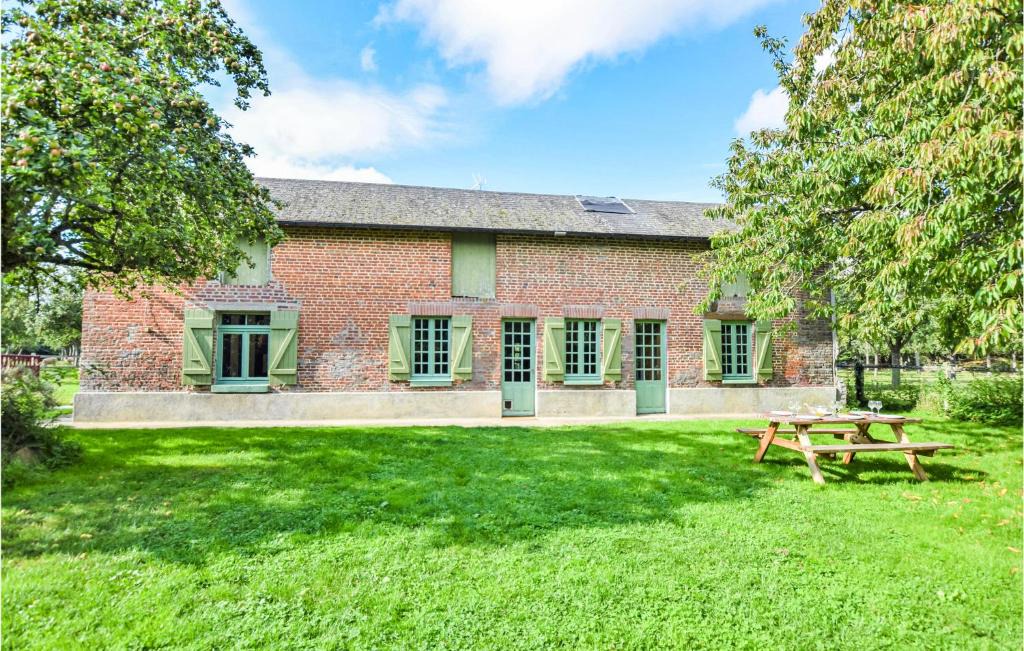 Saint-Pierre-de-Cormeilles House | Gorgeous Home In Cormeilles With Wifi