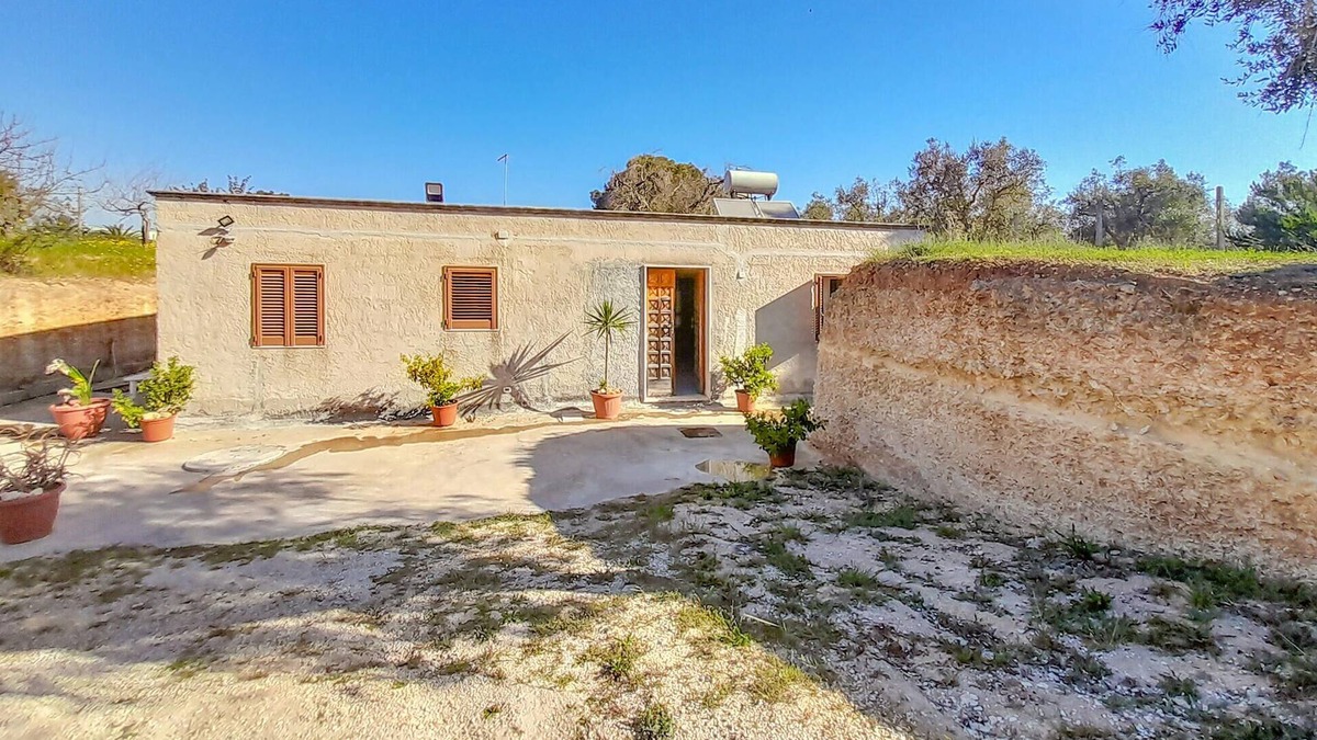 Erchie House | Gorgeous home in Erchie with WiFi