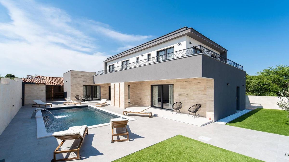 Benkovac House | Gorgeous home in Miranje Donje