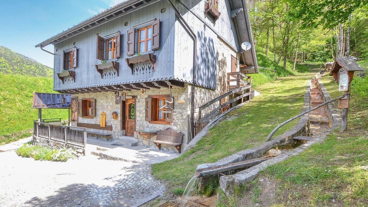 Comeglians House | Gorgeous home in Comeglians (UD)