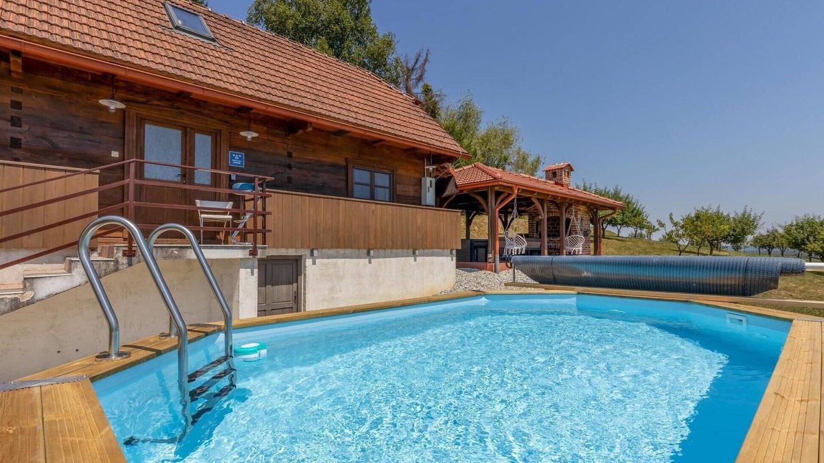 Ozalj House | Gorgeous home in Jaskovo