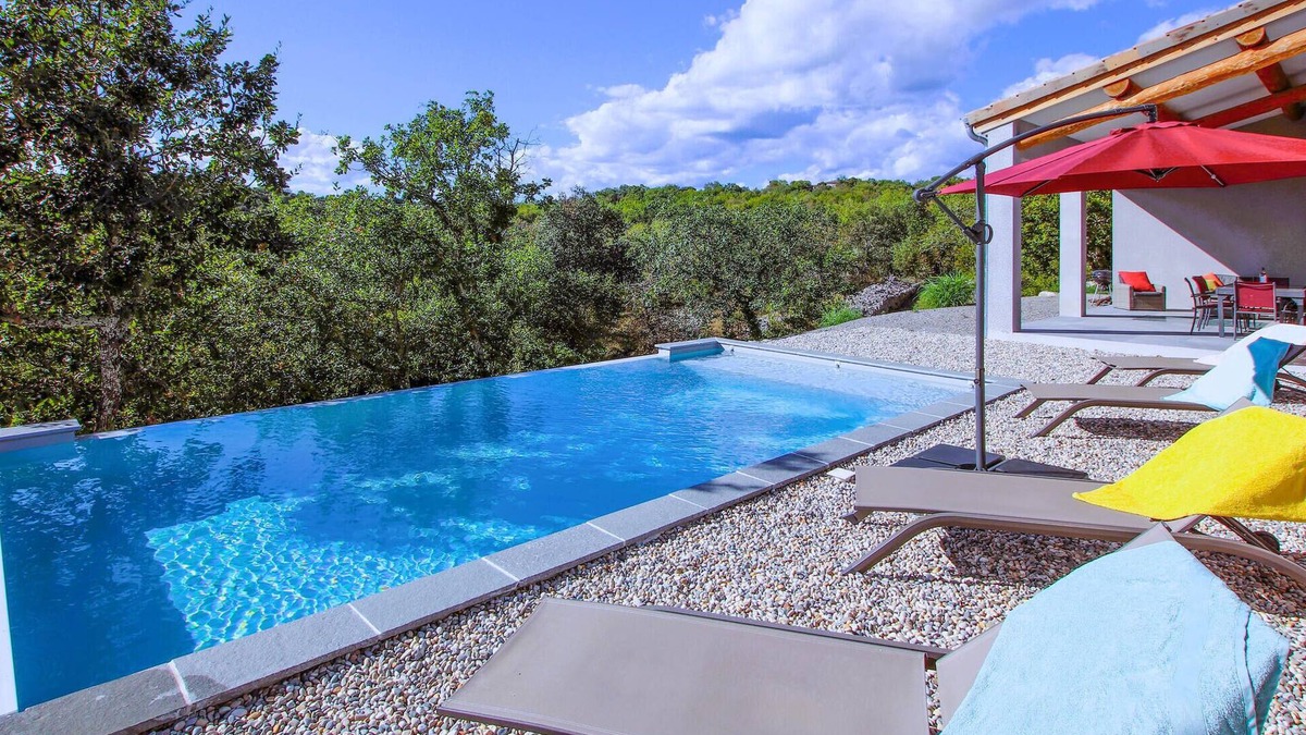 Labeaume House | Gorgeous home in Labeaume with kitchen