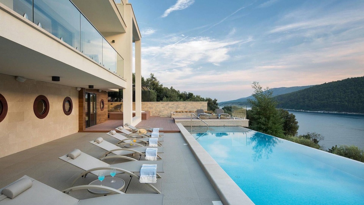 Duga Luka House | Gorgeous home in Labin with sauna