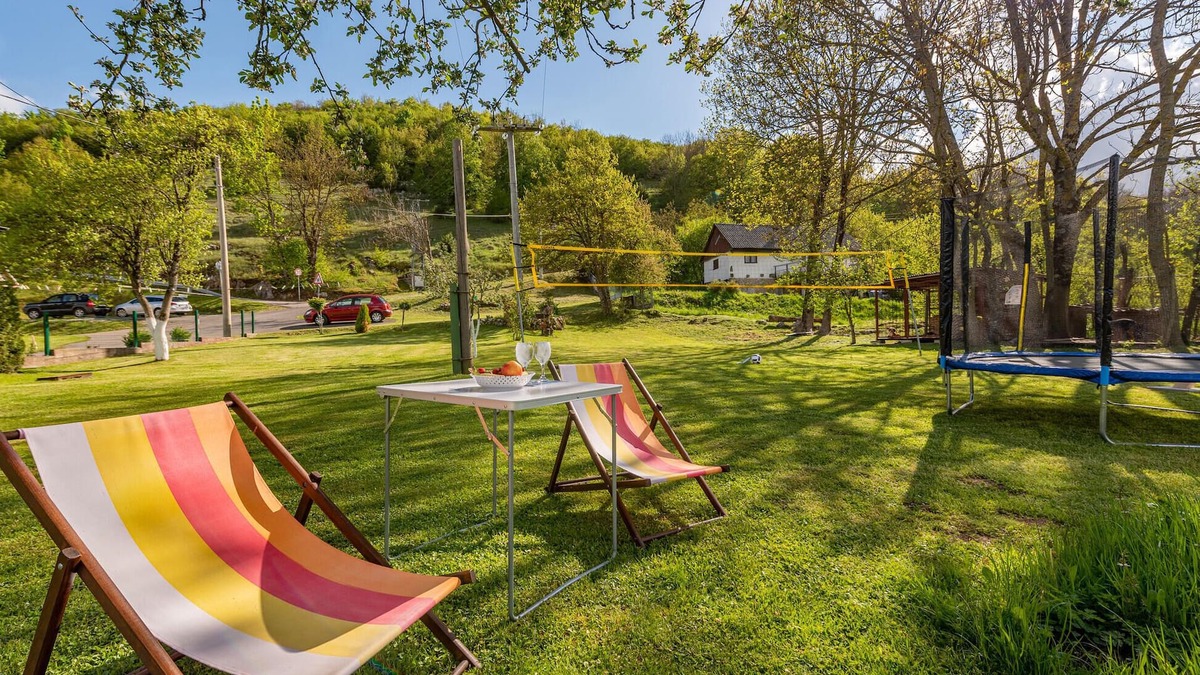 Perusic House | Gorgeous home in Perusic