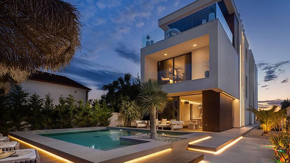 Petrcane House | Gorgeous home in Petrcane with sauna