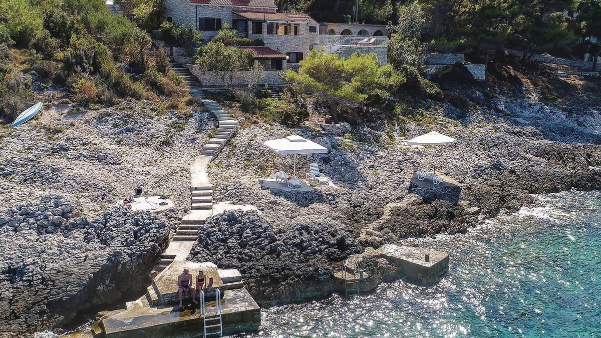 Prigradica House | Gorgeous home in Prigradica with WiFi