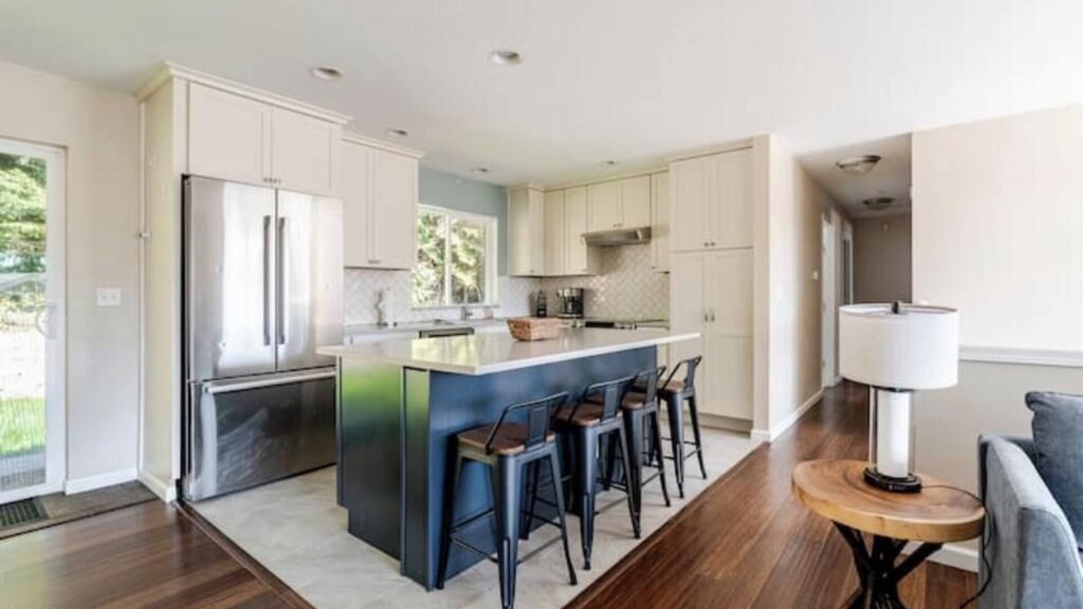 Rollingbay House | Gorgeous Home in Silverdale, Perfect for Families!