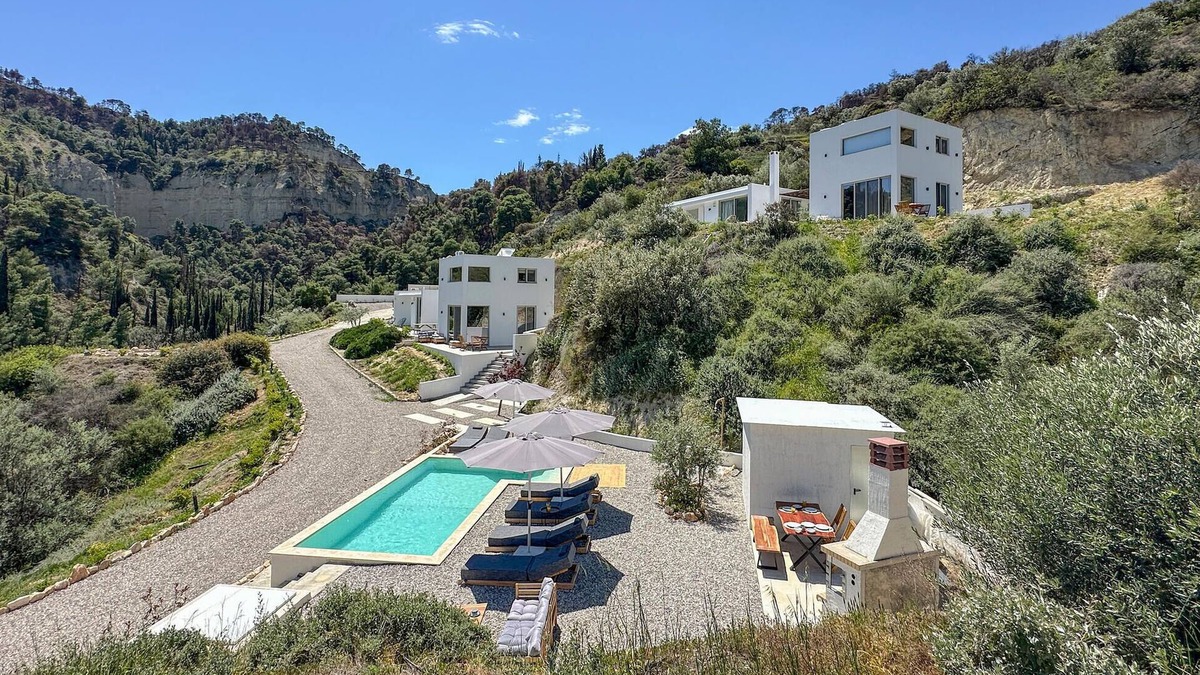 Evrostina House | Gorgeous home in Xylokastro