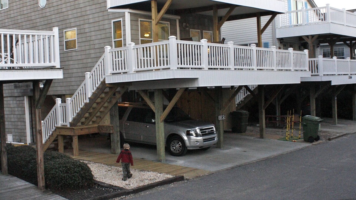 Surfside Beach House | Gorgeous home perfect for large groups and only steps to the beach access.