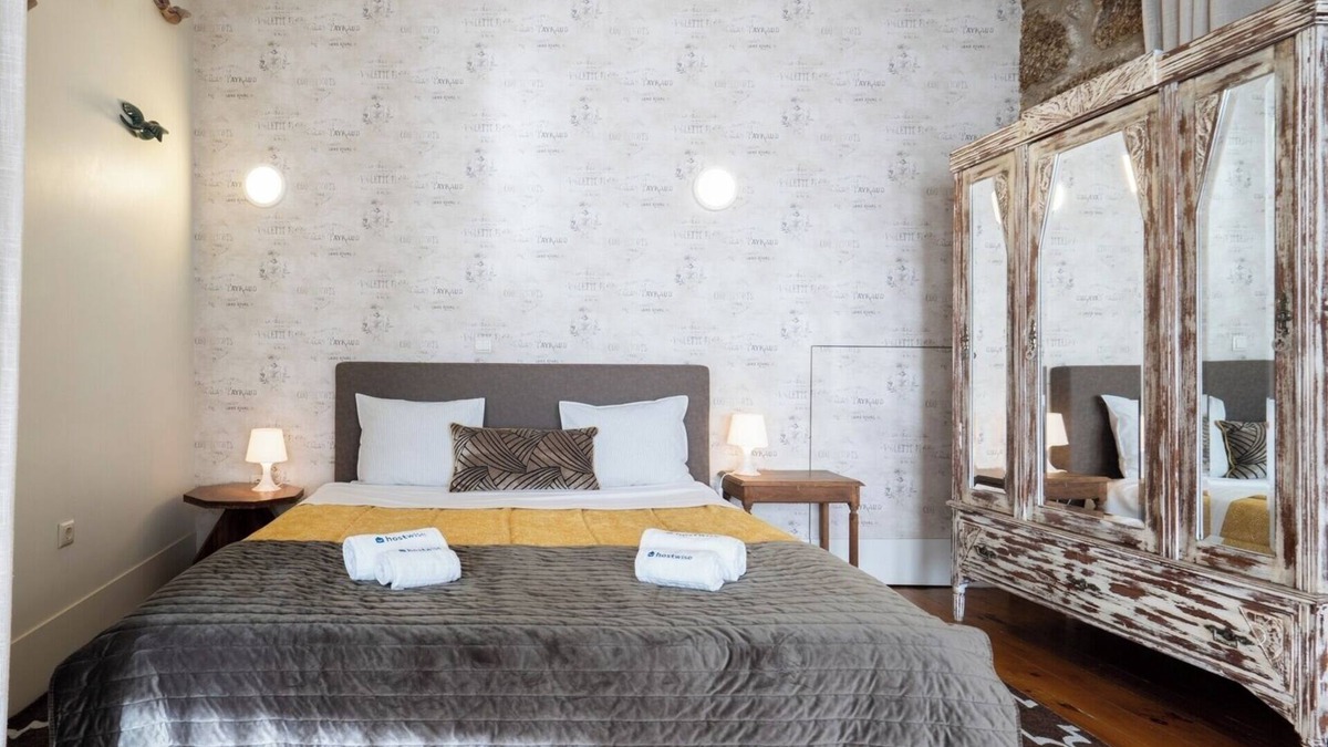 Lordelo do Ouro e Massarelos Apartment | Gorgeous Modern Flat w/Balcony | Ace Location