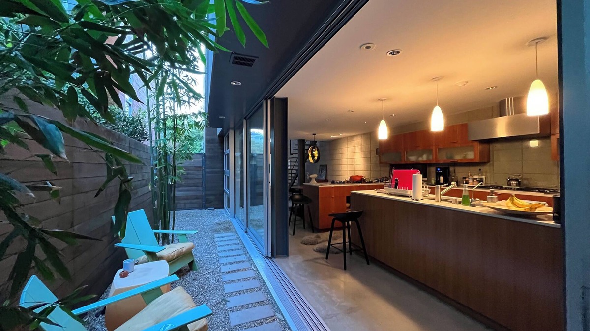 Venice House | Gorgeous Modern Sanctuary