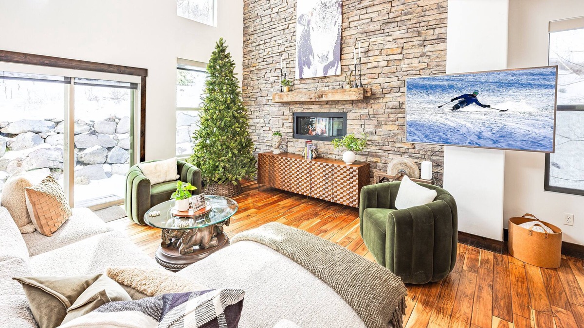 Park City House | Gorgeous Mountain Retreat, Private Hot Tub, Common Pool, Amenities Galore!