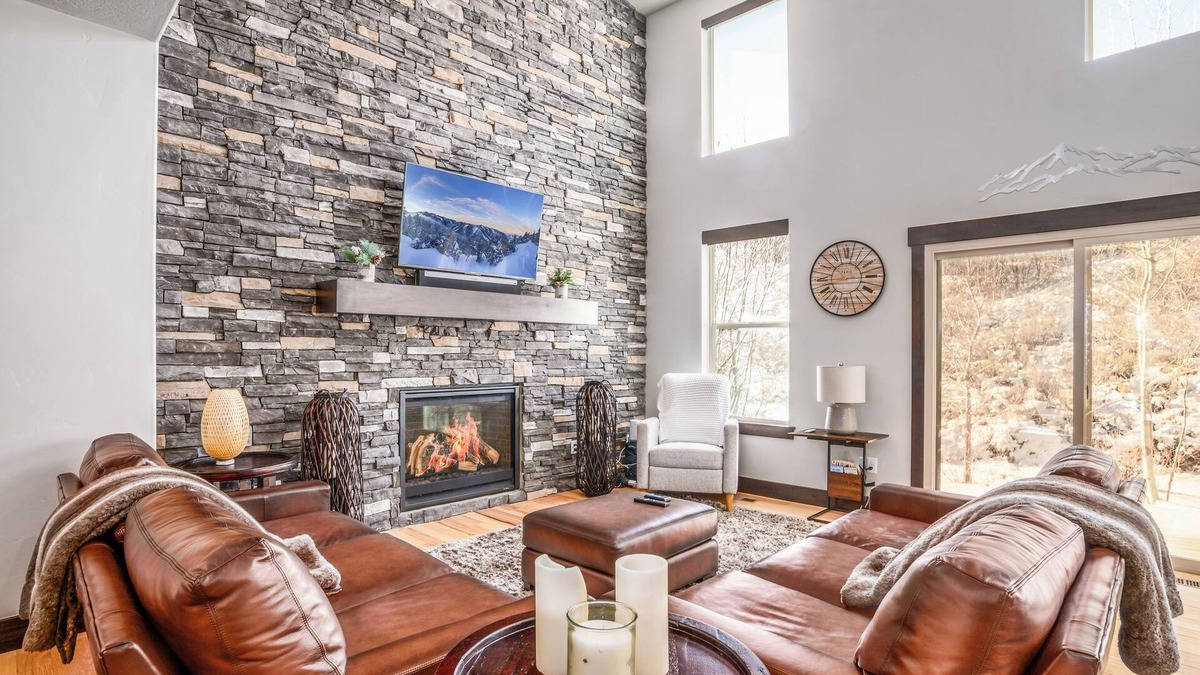 Park City House | Gorgeous Mountain Retreat, Private Hot Tub, Common Pool, Amenities Galore!