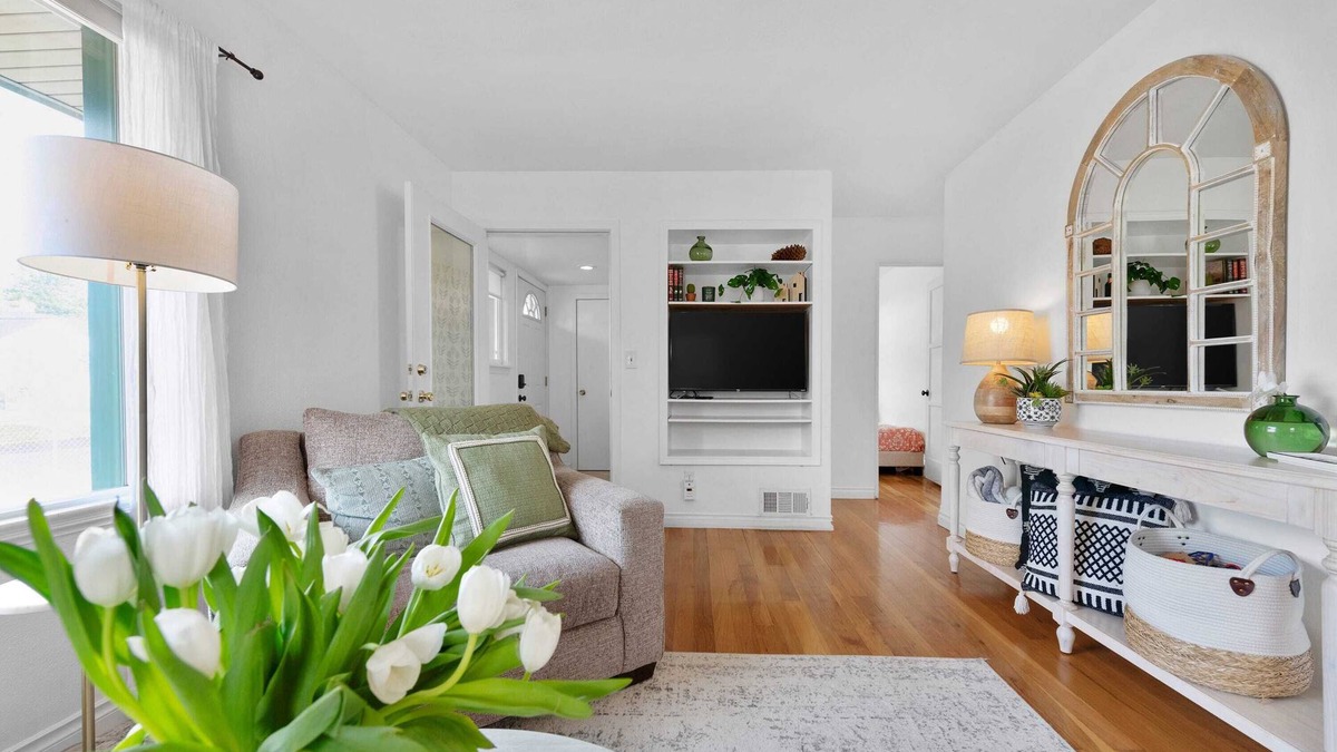 North Spokane House | Gorgeous North Spokane Home - 5 Min to Campus