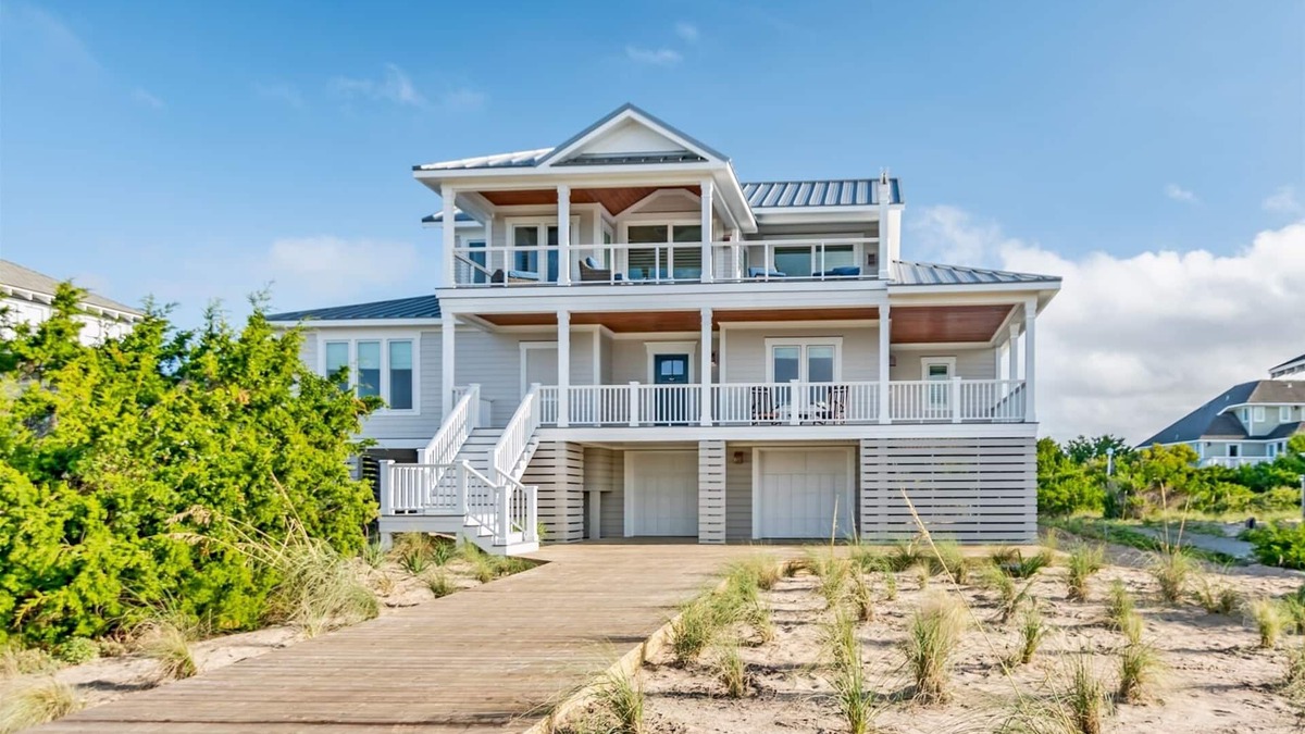 Bald Head Island House | Gorgeous ocean views - Both clubs available - 3 carts!