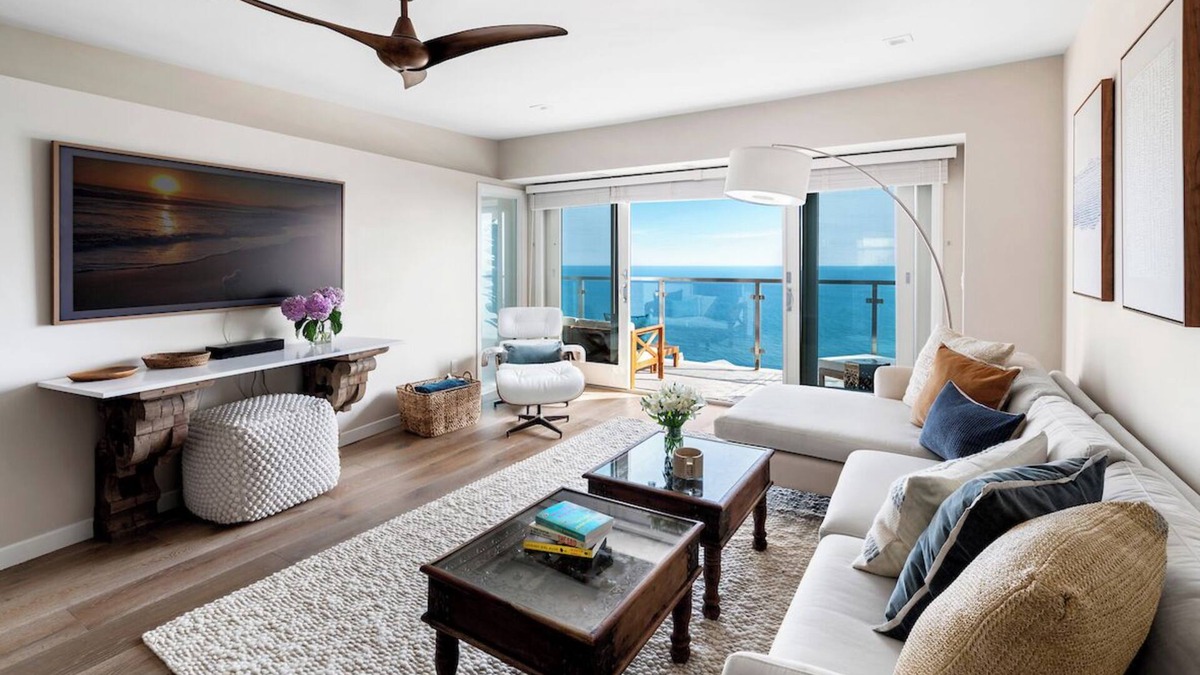 Pacific Palisades Condo | Gorgeous Ocean Views - Santa Monica Adjacent - 2BR