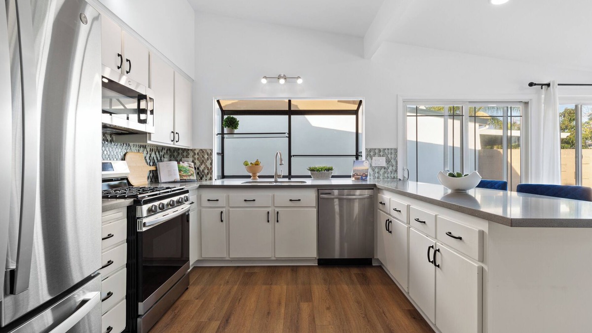 Fountain Valley House | Gorgeous Pool Home for Families in Fountain Valley