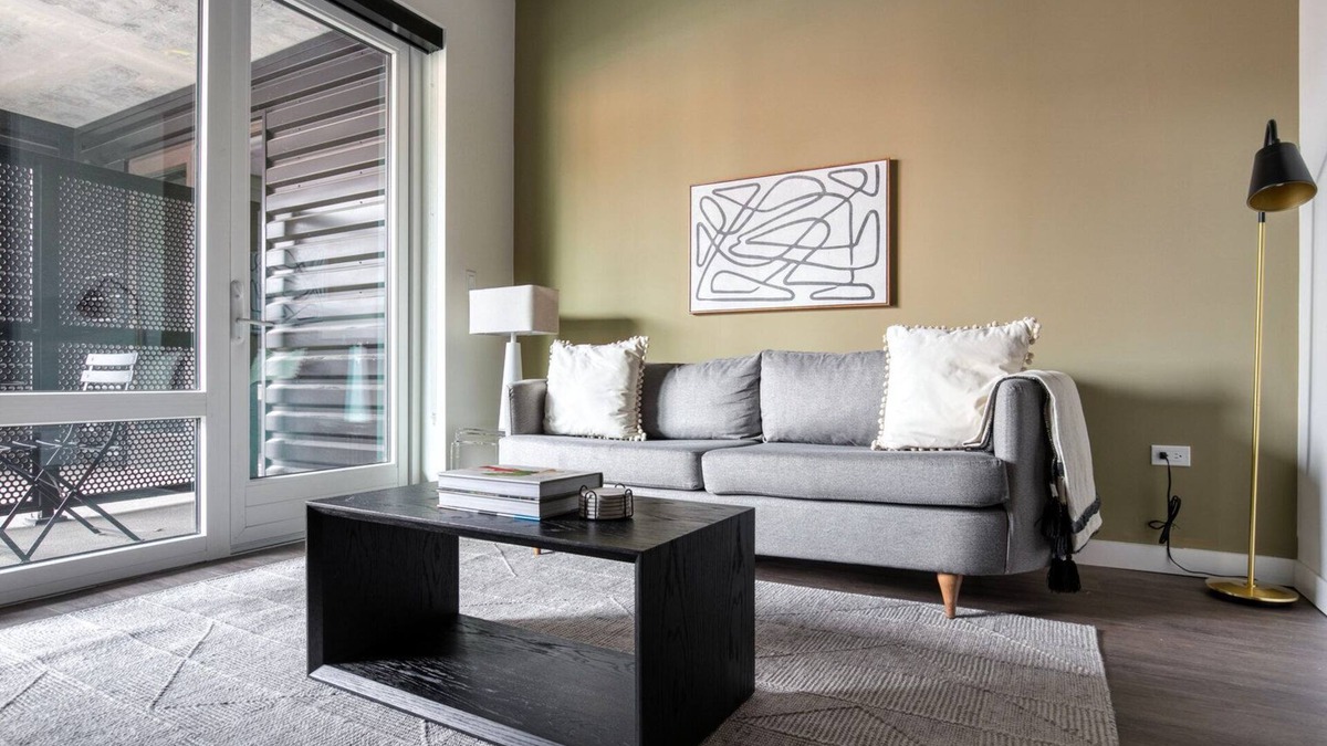 Killgubbin Apartment | Gorgeous River North 1BR, nr L Stop, Riverwalk & Loop, by Blueground