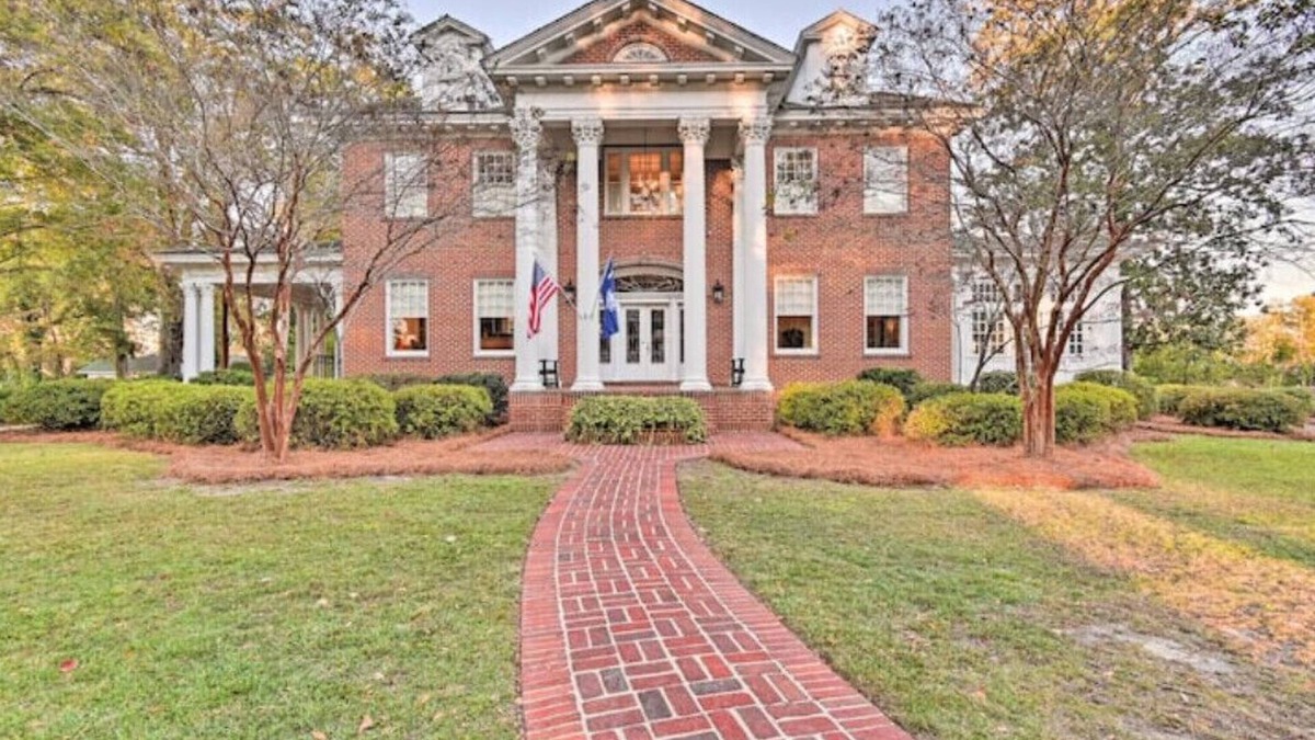 Cheraw House | Gorgeous, Southern Home in Beautiful Cheraw