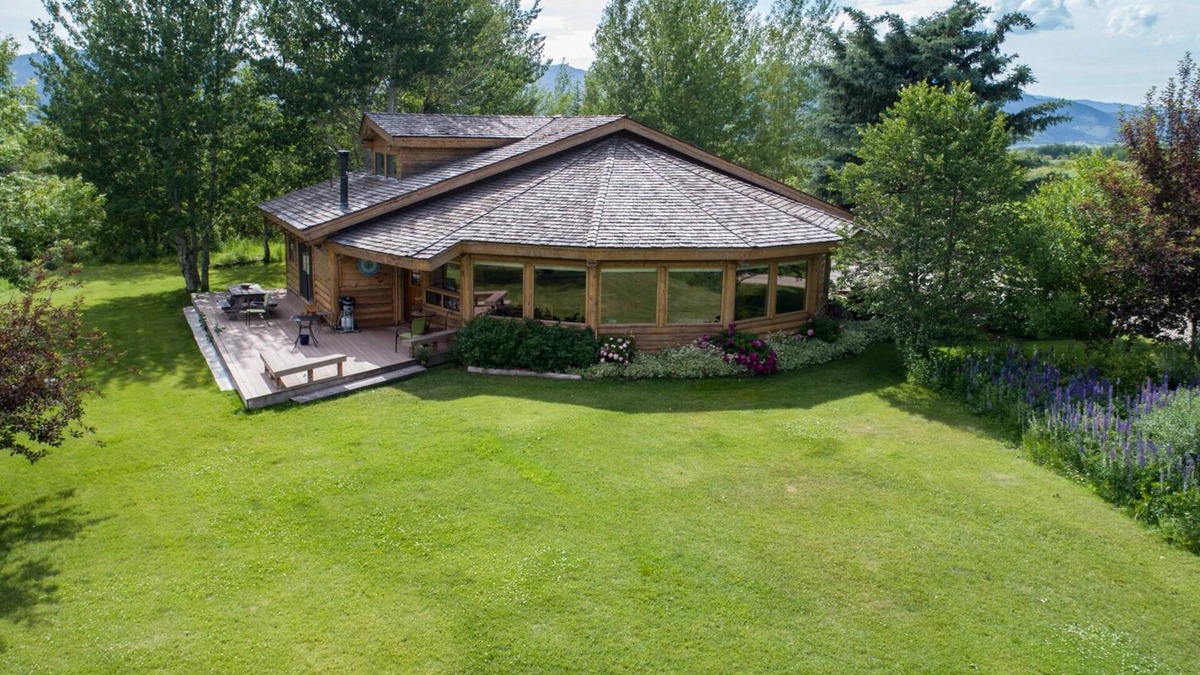 Victor House | Gorgeous Teton Views on 6 acres, 2 miles to Victor