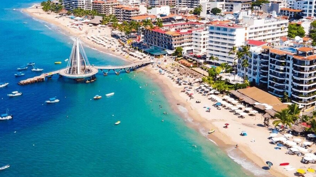 Marina Vallarta Hotel | Gorgeous Villa Marina Vallarta, pool, Free Shuttle