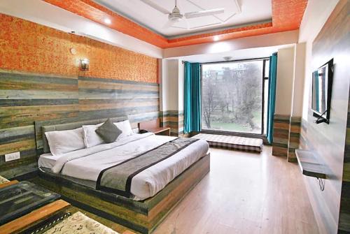 Naddi Hotel | Goroomgo Hotel Anupam Resort Dharamshala