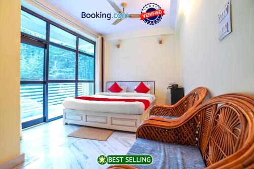 Lohaghat Hotel | Goroomgo Hotel Ganpati Lohaghat Excellent Customer Service - Parking Facilities - Best Seller