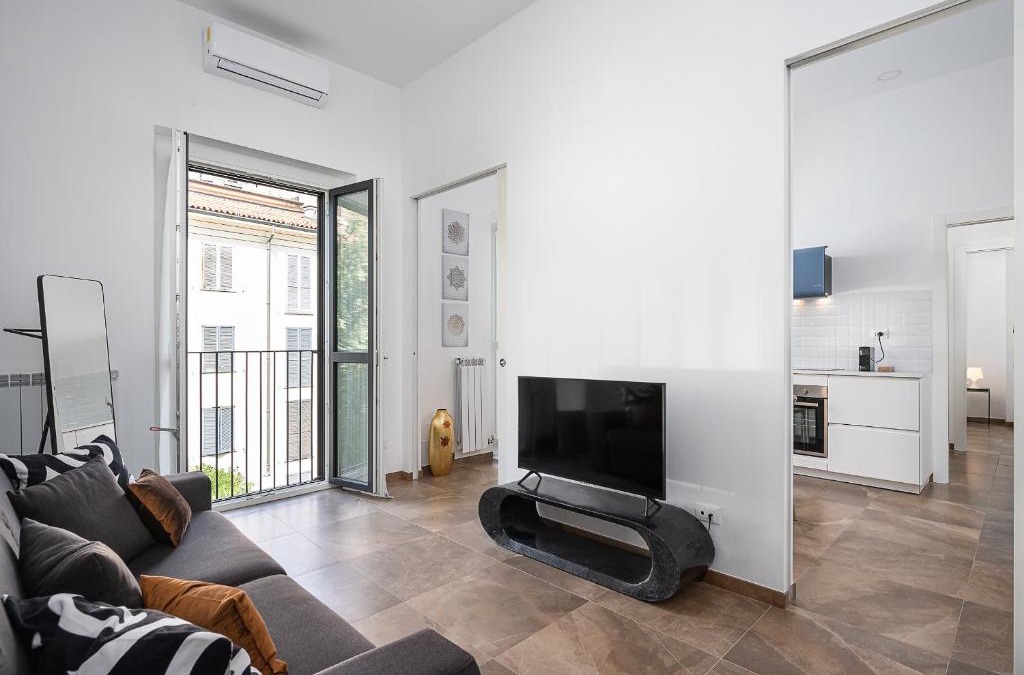 Porta Romana Apartment | Gottardo Apt (Corso San Gottardo/Navigli)