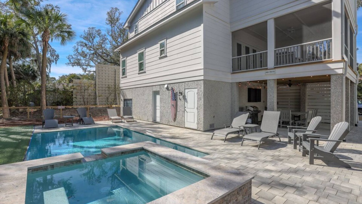 North Forest Beach House | Gourmet Kitchen- steps to beach Spa Elevator more.