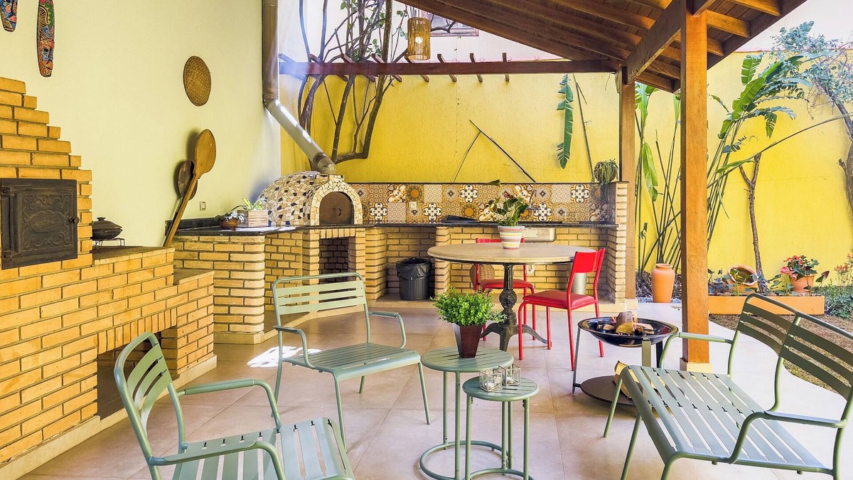 Carapicuiba House | Gourmet space and home-office in Granja