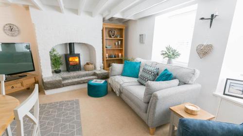 Beaumaris House | Gower Cottage