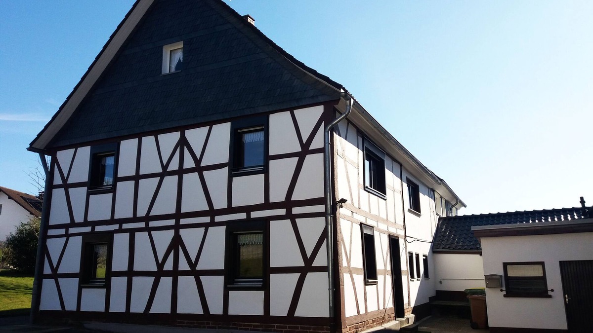 Neunkirchen-Seelscheid House | Gräfrath Gästehaus Neunkirchen-Seelscheid