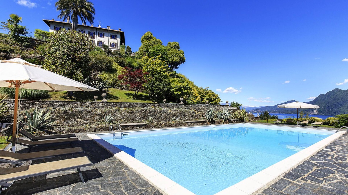 Verbania Villa | Gracious villa with pool & panoramic views on Lake Maggiore! Villino San Remigio