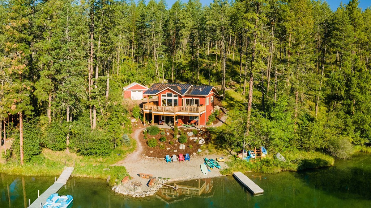 Lakeside House | Graham Getaway on Flathead Lake