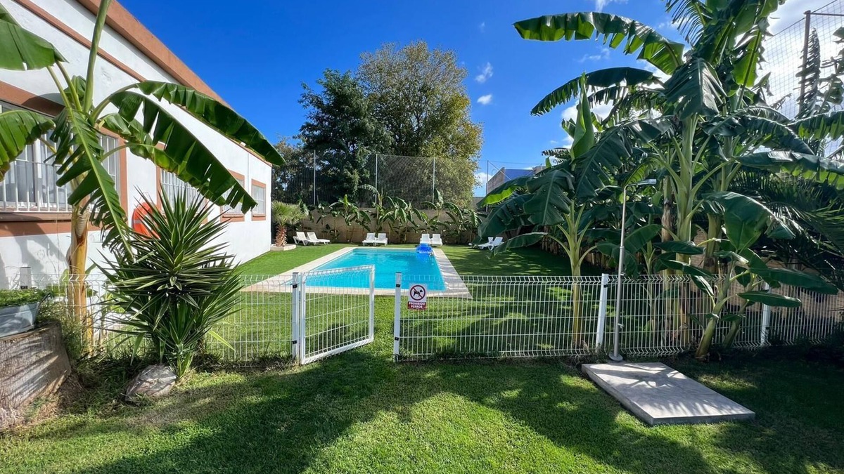 Pineda de Mar Villa | Gran Villa Cal Toni 13-18 pers, Pool, 800m beach, wifi