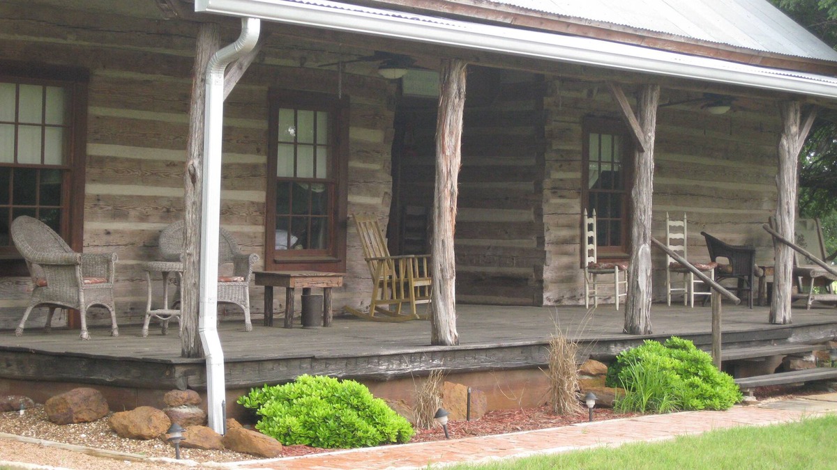 Granbury Cabin | Granbury Log Cabin - East Cabin - Two seperate cabins under one roof