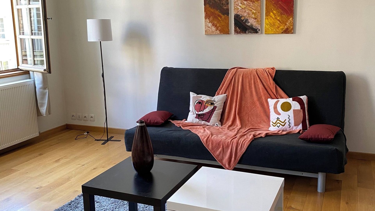 Lisieux Apartment | Grand 3P de Charme imm 18e Plein Centre Lisieux