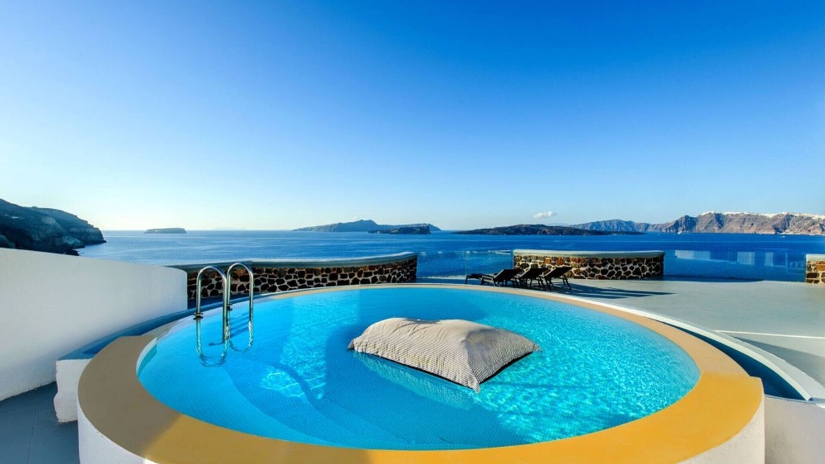 Akrotiri Hotel | Grand Ambassador Santorini Hotel