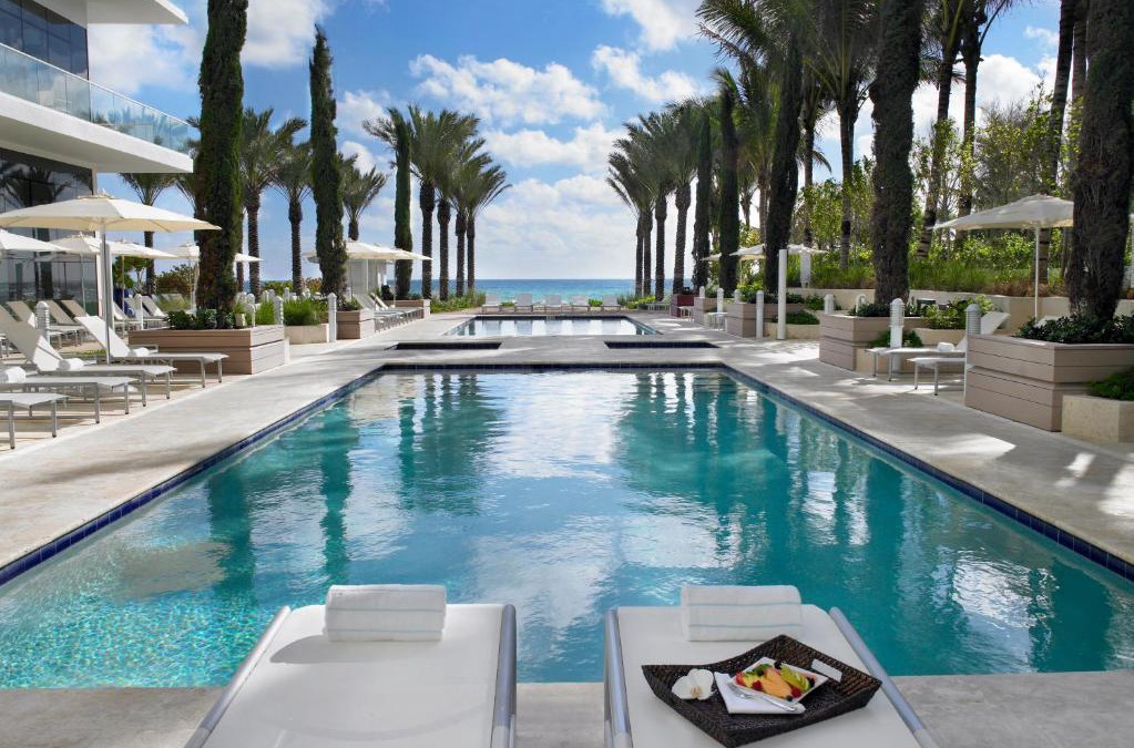 Surfside Hotel | Grand Beach Hotel Surfside
