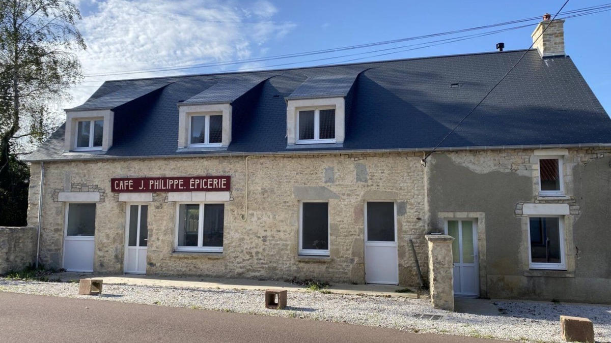 Sainte-Mere-Eglise House | Grand Café de la Liberté