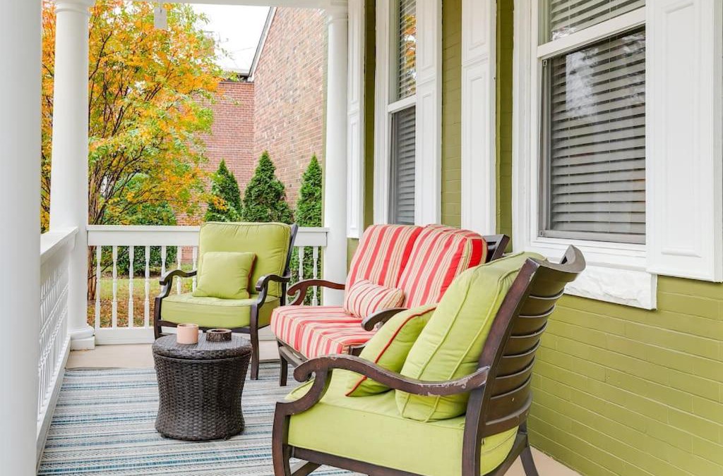 Museum District House | Grand Carytown 5BR FAN HOME fully fenced