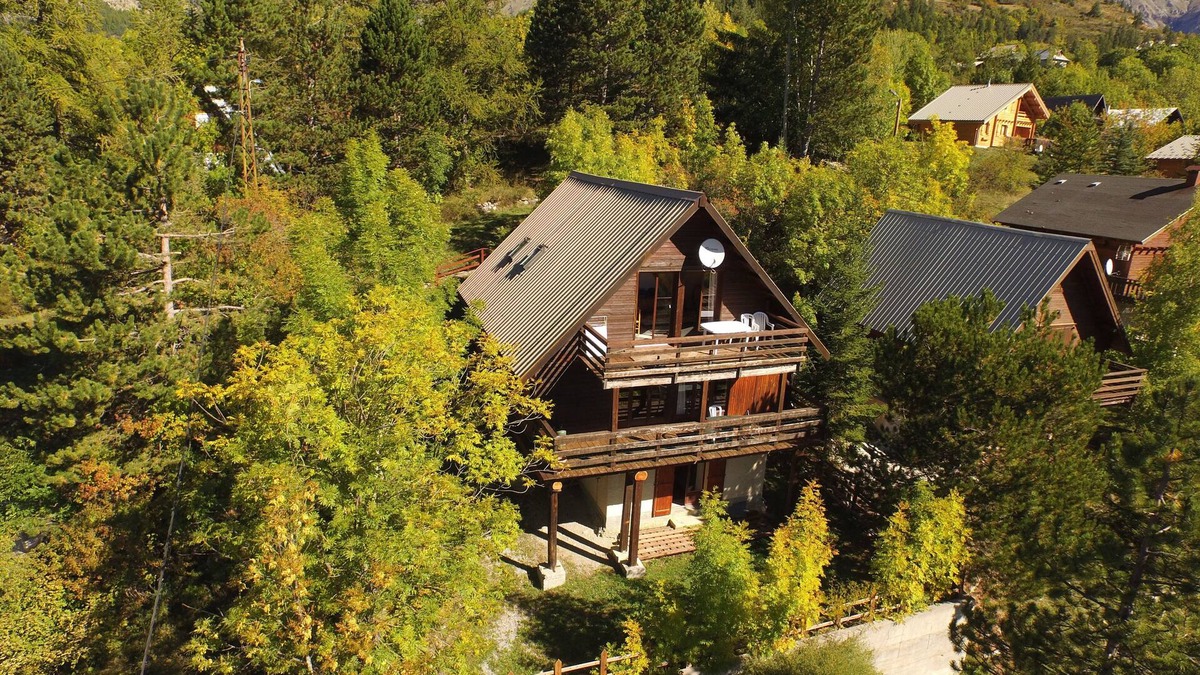 Allos Ski Chalet | Grand Chalet Val D'allos 10 Pax à Proximité de sa Base de Loisir Nautique