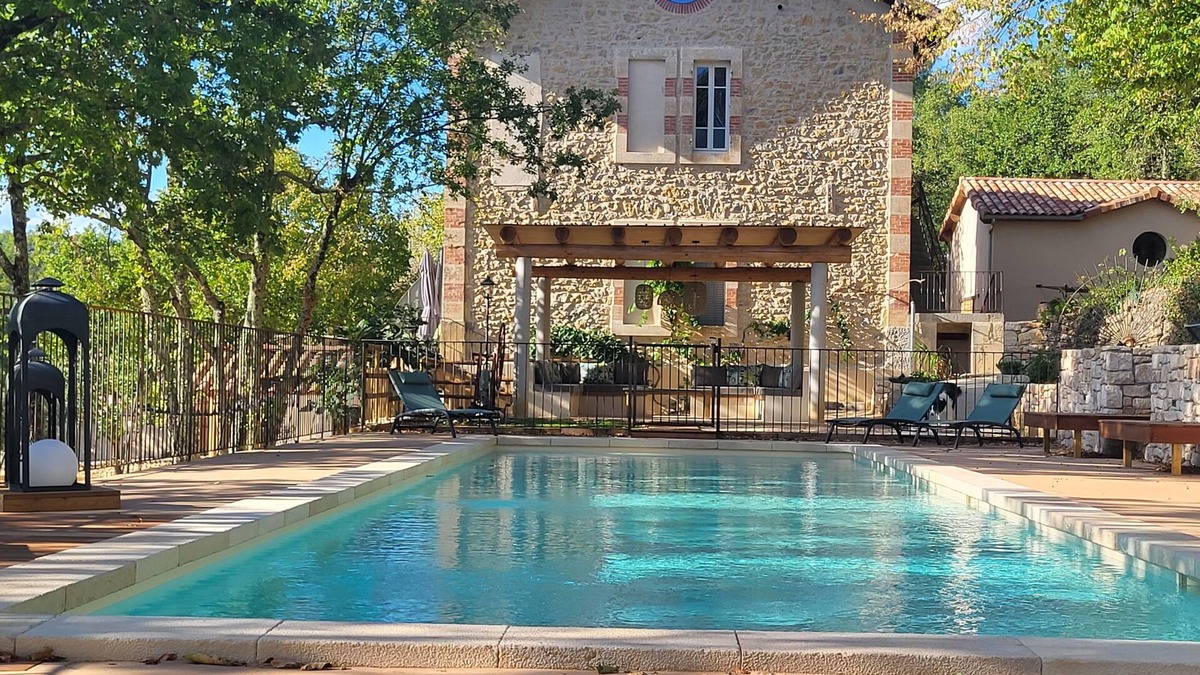Lagorce House | Grand Domaine Avec Piscine, à 8km des Gorges de l' Ardèche, 23 Personnes