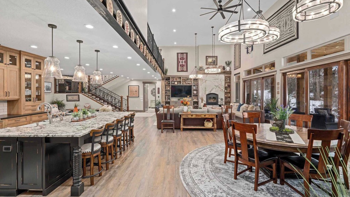 Timber Lakes House | Grand Escape at R&D Ranch