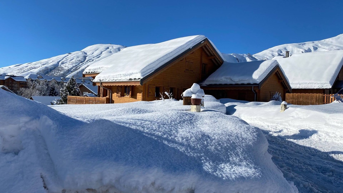 La Toussuire Ski Chalet | Grand et Chaleureux Chalet Familial. 12 Personnes . Retour Skis aux Pieds